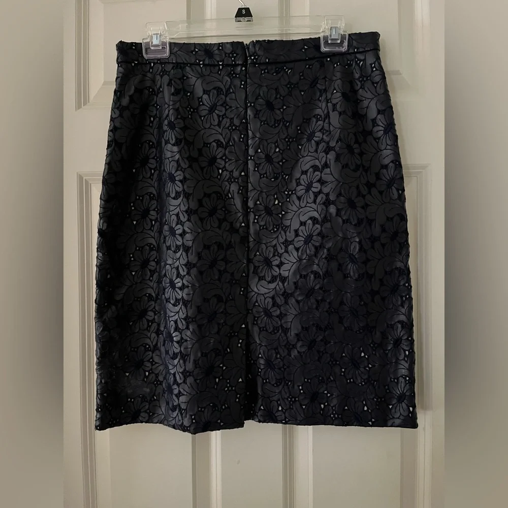 ERDEM NAVY LEATHER EMBROIDERED FLORAL APPLIQUÉ CUT OUT SKIRT KNEE LENGTH 10
